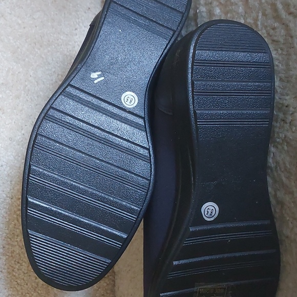 Blue Shoes - Picture 2 of 4